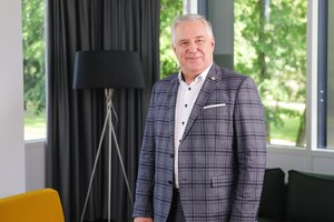 Vėžiu sirgusio lliuzionisto Arvydo Stonio gyvenime – pokyčiai 