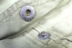 Šiam patogiam išradimui, kuris pakeitė sagas, iš tiesų yra daugiau nei 1000 metų