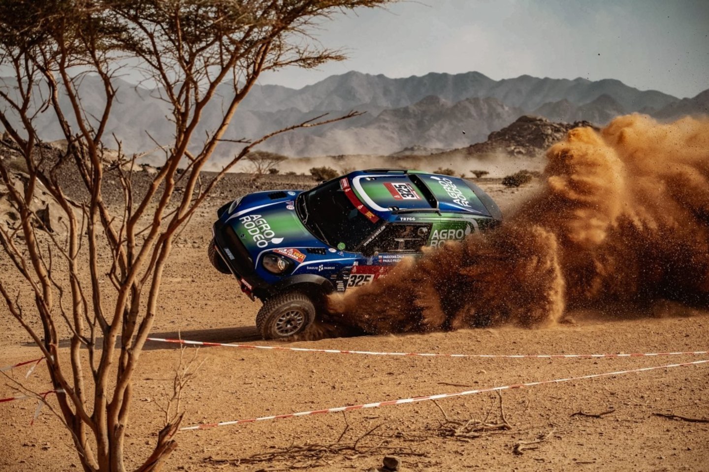 Kol kiti nerimauja, koks bus šių metų Dakaras, kiti net galvoja, ar iš viso dalyvauti šiais metais lenktynėse.<br>Pranešėjų spaudai nuotr.