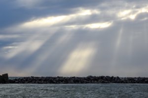 Sinoptikai: niūrūs orai neužsibus, jau greit lietų pakeis saulė