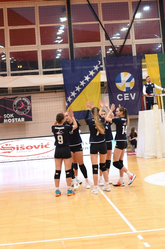 Kaunietės iškovojo pergalę 3:0.<br> CEV nuotr.