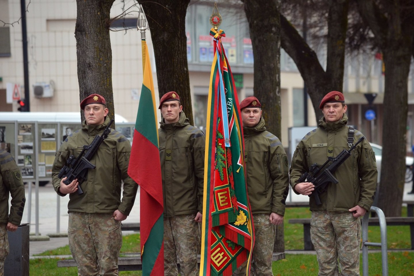 Apdovanoti iš tarptautinės operacijos Malyje grįžę Lietuvos kariai.<br> A.Kazlauskienės nuotr.