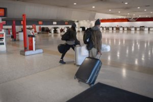 Nuo pirmadienio sienas atverianti Australija ragina keliautojus būti itin atsargius