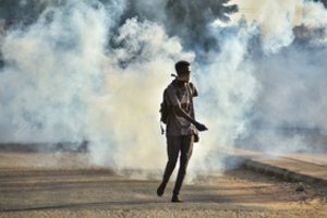 Sudane per protestus prieš perversmą žuvo mažiausiai septyni civiliai