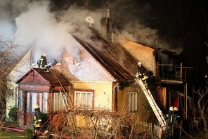 Prieš ilgąjį savaitgalį ugniagesiai perspėja gyventojus: pasirūpinkite savo namų saugumu