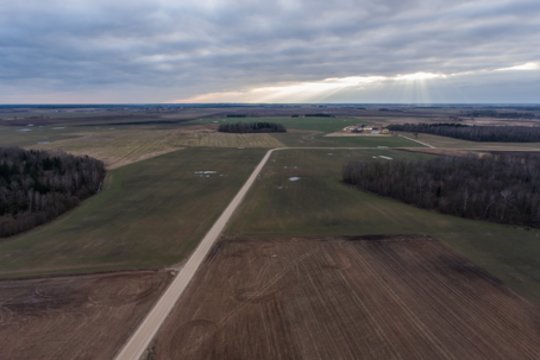 Neariminei žemdirbystei iš ES Modernizavimo fondo skirta 8 mln. eurų