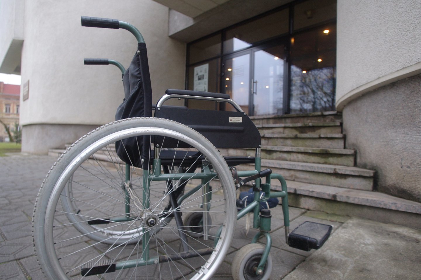 Neįgaliojo vežimėlis<br>T.Stasevičiaus nuotr.
