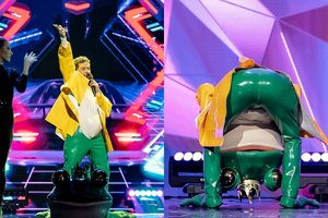 Projekte „Kaukės“ atidengta Varlės kaukė: nė vienas komisijos narys neatpažino žinomo šokėjo