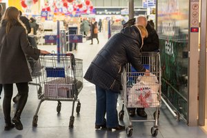 Didieji prekybos tinklai jau atsisakę parduoti šią prekę – nuo šiandien jos nebenusipirksite niekur