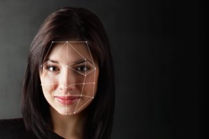 „Facebook“ atsisako veidų atpažinimo sistemos, reaguodama į susirūpinimą dėl privatumo