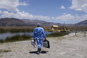 Peru ministras atsistatydino po COVID-19 taisykles pažeidusio Helovino vakarėlio