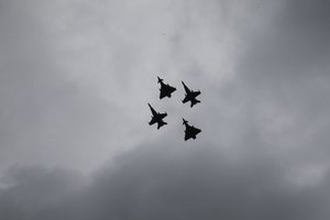 NATO naikintuvai lydėjo vieną Rusijos karinį orlaivį