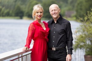 Vos išgyvenęs milijardierius J. Caudwellas prisiminė lemtingą dieną ir pasibaisėjo Italijos ligoninės gydymu