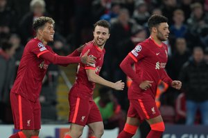 Čempionų lygos ketvirtasis turas baigėsi „Liverpool“ kelialapiu į sekantį etapą ir PSG lygiosiomis 