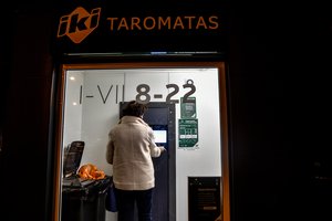 Į depozito sistemą nori įtraukti ir stipraus alkoholio taros surinkimą