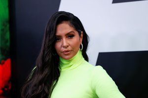 Postūmis skandale dėl žuvusio K. Bryanto ir kitų aukų nuotraukų: šeimos sulauks kompensacijos, V. Bryant kova tęsiasi