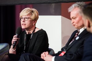 Po beveik parą trukusios tylos – ironiška I. Šimonytės reakcija į G. Nausėdos veto dėl mokamų testų