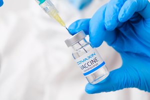 PSO vadovas sukritikavo pelno siekiančius COVID-19 vakcinų gamintojus