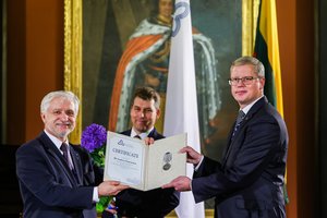 Įteikti Baltijos Asamblėjos apdovanojimai už literatūros, meno ir mokslo laimėjimus