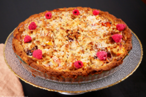 Sveikuoliškas pyragas su vaisiais ir uogomis: mėgausitės – ir sąžinė negrauš