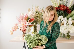 Anglijoje puokštėmis širdis užkariavusi emigrantė pati retai dovanų gauna gėlių