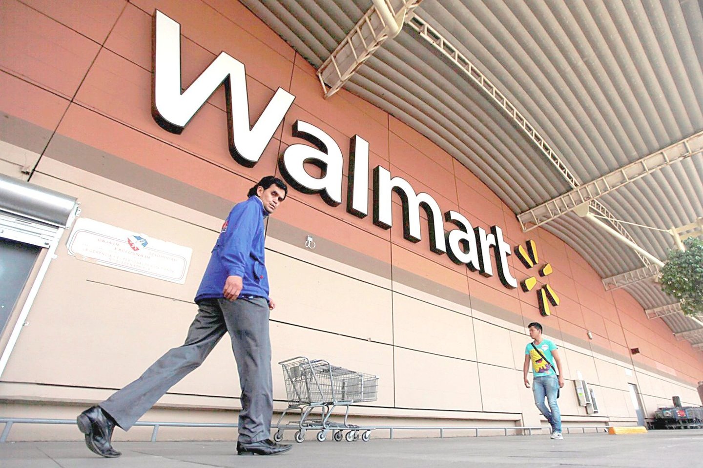 Prekybos tinklas „Walmart“ – stambiausias pasaulyje šeimos valdomas verslas.<br>„Scanpix“ nuotr.