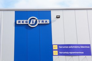 Mokesčių maišas vis pučiasi: į biudžetą vis daugiau suneša net valstybės įmonės