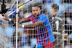 Varžovus triuškinusi „Barcelona“ prisižaidė ir turėjo tenkintis lygiosiomis