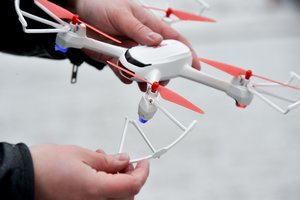 Kariuomenė tęsia kovą su dronais, pirks naujos įrangos