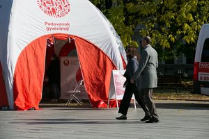 Senjorams – paskutinės dienos pasiskiepyti ir gauti 100 eurų išmoką