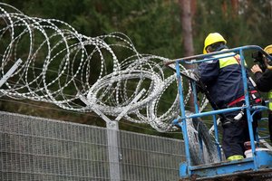 Ties siena su Baltarusija pasieniečiai į Lietuvą neįleido 97 migrantų: du vyrai keliavo maršrutiniu autobusu