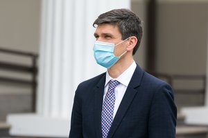 S. Krėpšta: NT burbulas pamažu pučiasi, vėsinti rinką būtina