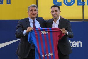 Kaip „Barcelona“ treneris pristatytas Xavi: „Tai geriausias klubas pasaulyje“