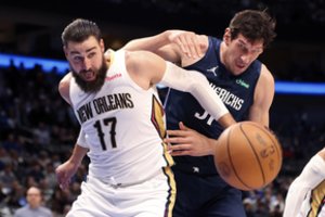 Galingai žaidęs J. Valančiūnas neištempė nusilpusios „Pelicans“ ekipos – krito Dalase prieš L. Dončičių