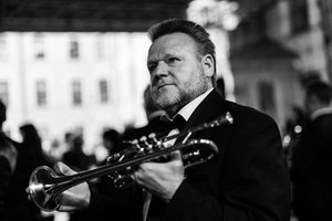 Vienas žymiausių šalies trimitininkų mini net tris jubiliejus – koncertuos su dukra ir sūnumi