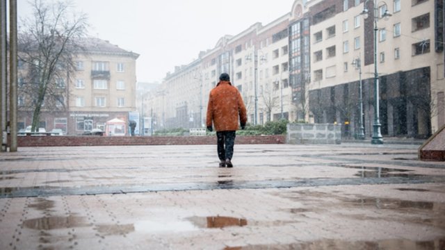 Orai primins žiemą: temperatūra kris žemiau nulio, vietomis numatoma šlapdriba