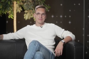 Su gepardu įsiamžinęs Mantas Bertulis sulaukė žinomų žmonių kritikos kirčių: „Kiek vaistų suduota?“