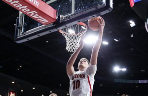 Ąžuolas Tubelis su Arizonos universiteto komanda galingai pradėjo NCAA sezooną