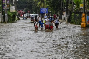 Šri Lankoje potvynių ir nuošliaužų aukų padaugėjo iki 20