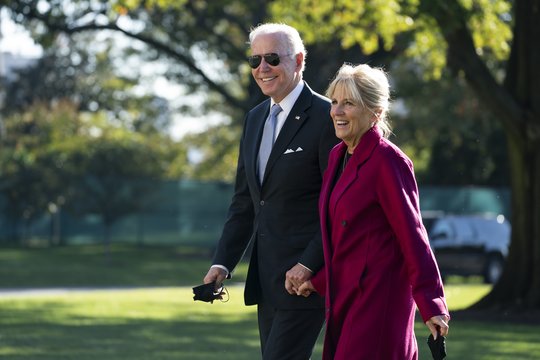 J. Biden – ne tik prezidento sutuoktinė: per 244 metų JAV istoriją, ji – pirmoji JAV ponia, turinti nuolatinį darbą
