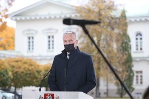 Prezidentūra: atmetęs veto dėl testų Seimas prisiima atsakomybę už rizikas