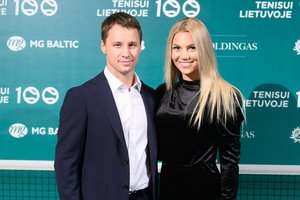 Ričardas Berankis su mylimąja Ineta tapo tėvais: naujagimei jau išrinko vardą