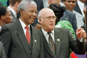 Mirė paskutinysis PAR apartheido lyderis Frederikas Willemas de Klerkas