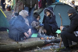 Prasprūdusių migrantų liudijimai kelia šiurpą: „Mums pasakė, kad kelio atgal į Minską nėra“