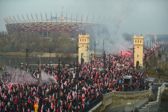 Varšuvoje Lenkijos Nepriklausomybės dienos proga įvykus rekordinėms nacionalistų eitynėms – atokvėpis