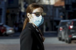 Nuo pirmadienio – beveik visus paliesiantys pokyčiai dėl kaukių: priminė apie išimtis