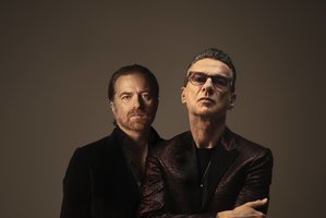 „Depeche Mode“ dainininkas Dave‘as Gahanas atskirai nuo grupės išleidžia trečiąjį albumą