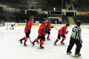 Lietuvos ledo ritulio jaunimo rinktinė pranoko estus