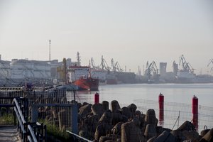 Klaipėdos miesto savivaldybėje nauji siūlymai: nori perimti dalį uosto akcijų