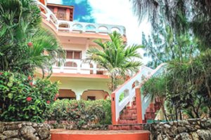 Prabangūs kurortai siūlo naujas patirtis: keliones į savo sąmonę užtikrins magiškų grybų kokteiliais